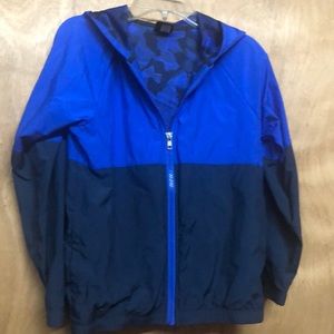 Reebok hooded rain jacket with pockets size s